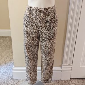 Aerie light weight leopard print lounge pants size M